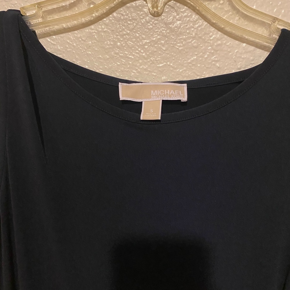 Dress - Picture 5 of 5